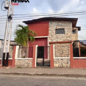 En Venta/Alquiler Centro Empresarial Arena Plaza, ubicado en Guanare, en la Carrera 11, entre Calles 11 y 12. Sector La Arenosa. Guanare, Portuguesa, Venezuela.