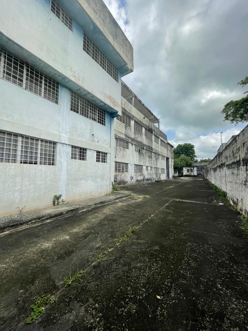 Av. Juan Fernández de León, cruce con la Calle 6, frente a planta eléctrica de CADAFE, Guanare, Portuguesa, Venezuela - Imagen 24