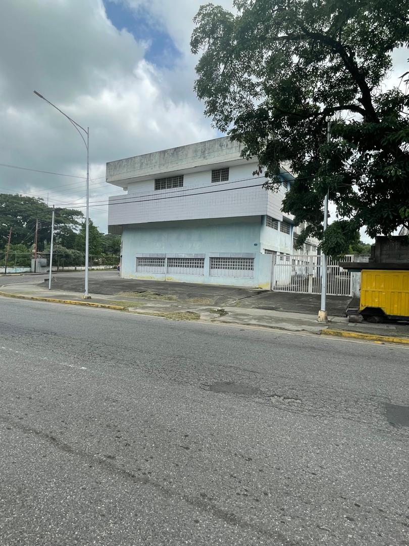 Av. Juan Fernández de León, cruce con la Calle 6, frente a planta eléctrica de CADAFE, Guanare, Portuguesa, Venezuela - Imagen 23