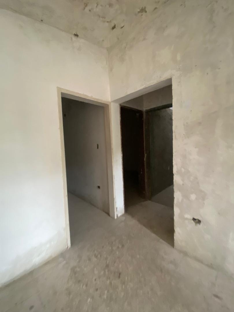 En Venta Casa de 2 plantas en Obra Gris, ubicada en Guanare, Urb. Altos de la Colonia, Casa, Calle 4, N° 129, Guanare, Portuguesa, Venezuela - Imagen 4
