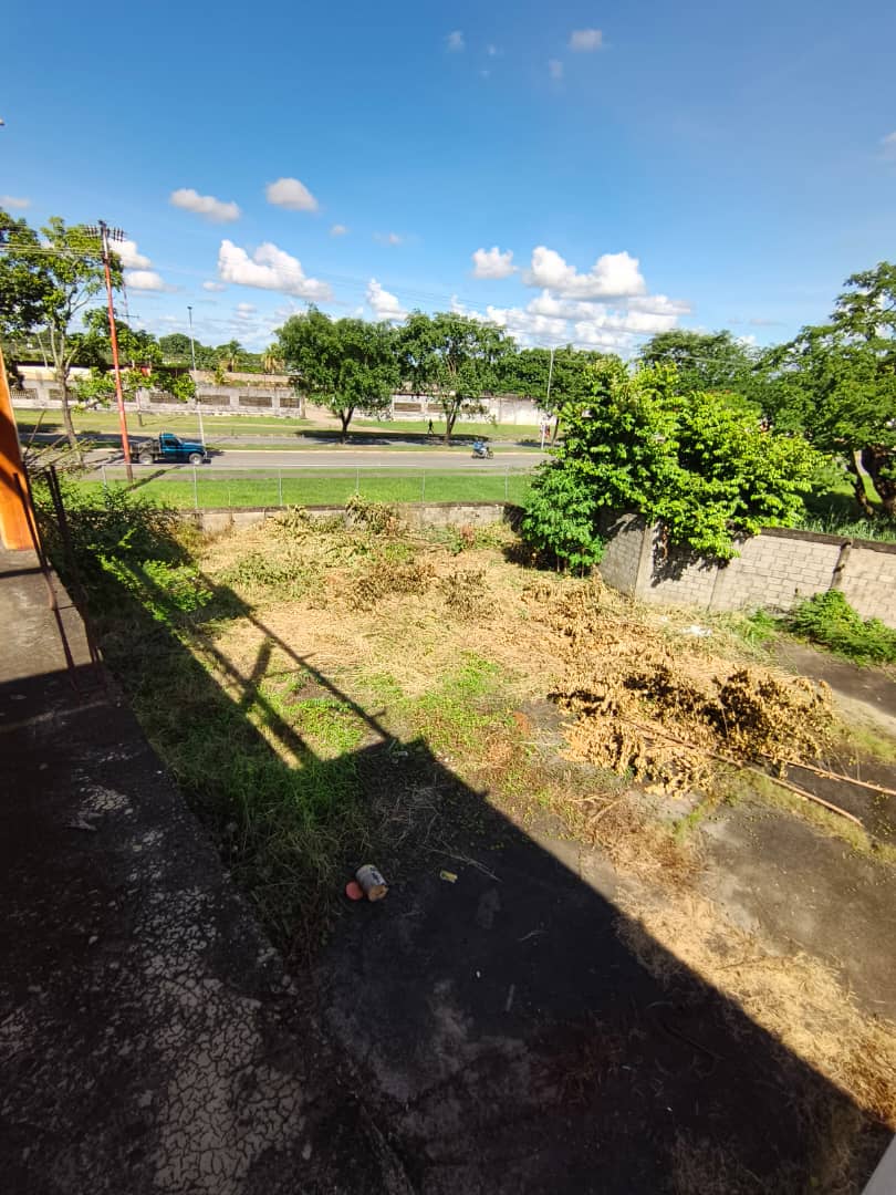 En Venta Estructura para Locales Comerciales en Construcción, ubicado en Guanare, Av. Simón Bolívar con Av. 23 de Enero, Guanare, Portuguesa, Venezuela - Imagen 15