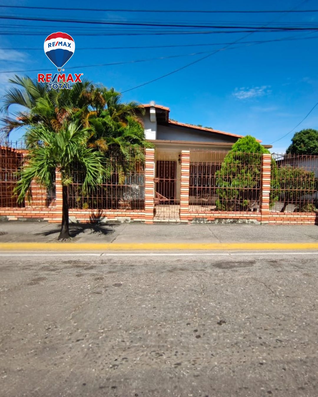 En Venta Casa Ubicada en Guanare, plena Avenida Unda entre Carrera 15 y Avenida Simón Bolívar, Guanare, Portuguesa, Venezuela