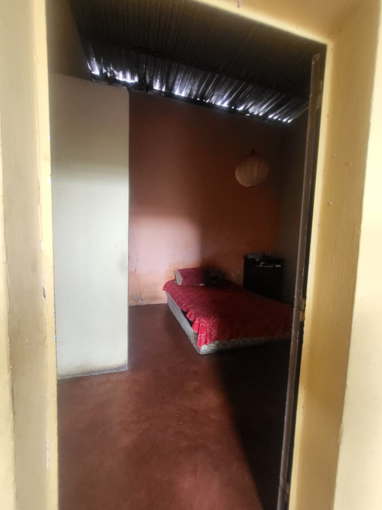 En Venta Casa y terreno propio ubicada en Sector El Cementerio, Corredor vial de la Carrera 12 entre calles 20 y 21, Guanare, Portuguesa, Venezuela - Imagen 9