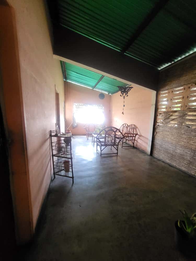 En Venta Casa y terreno propio ubicada en Sector El Cementerio, Corredor vial de la Carrera 12 entre calles 20 y 21, Guanare, Portuguesa, Venezuela - Imagen 10
