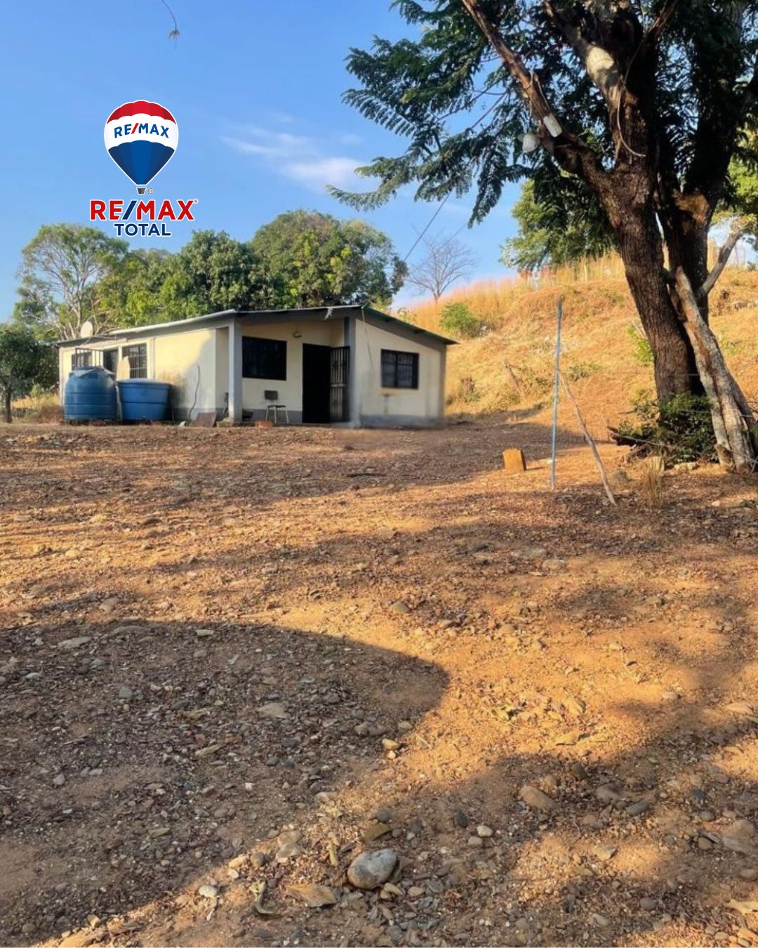 En Venta Casa con amplio terreno ubicada en Guanare, Sector Mesa Alta vía principal, Guanare, Portuguesa, Venezuela