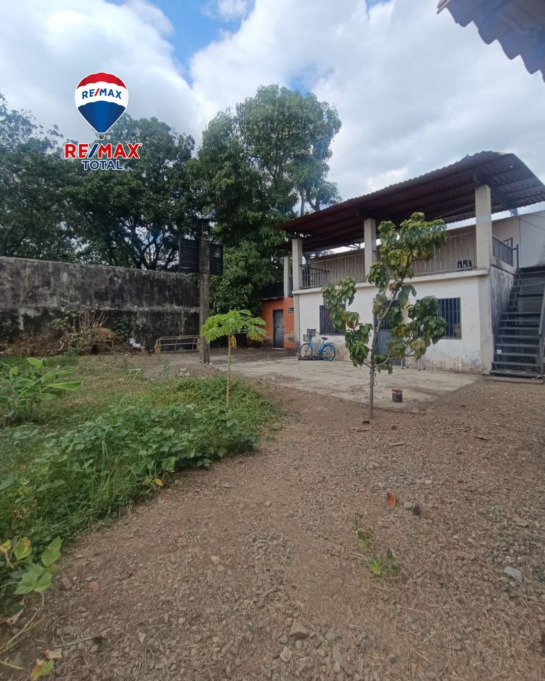 En Venta amplio Terreno y Anexo de 2 pisos, tipo estudio ubicado en el Sector El Progreso, Calle 16, Guanare, Portuguesa, Venezuela
