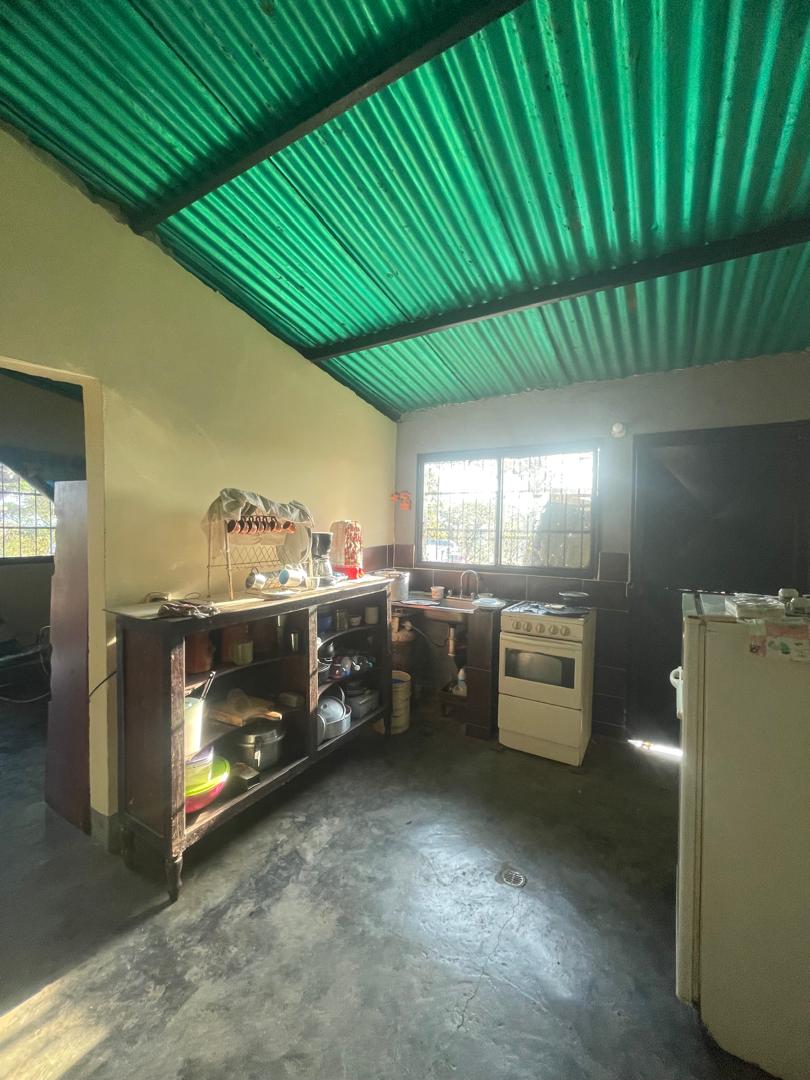 En Venta Casa con amplio terreno ubicada en Guanare, Sector Mesa Alta vía principal, Guanare, Portuguesa, Venezuela - Imagen 18