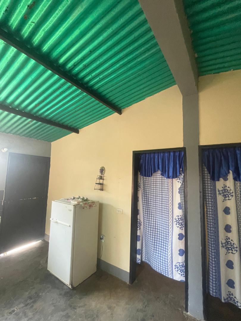 En Venta Casa con amplio terreno ubicada en Guanare, Sector Mesa Alta vía principal, Guanare, Portuguesa, Venezuela - Imagen 24