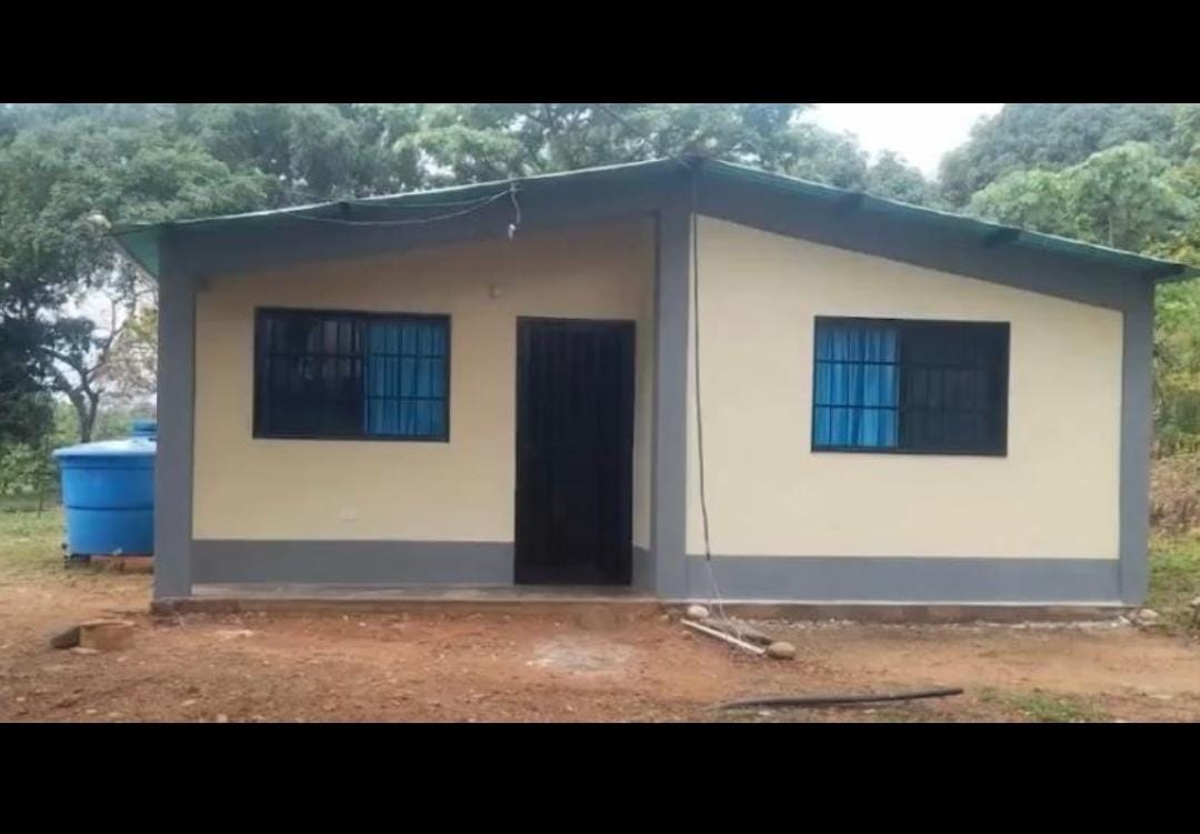 En Venta Casa con amplio terreno ubicada en Guanare, Sector Mesa Alta vía principal, Guanare, Portuguesa, Venezuela - Imagen 30