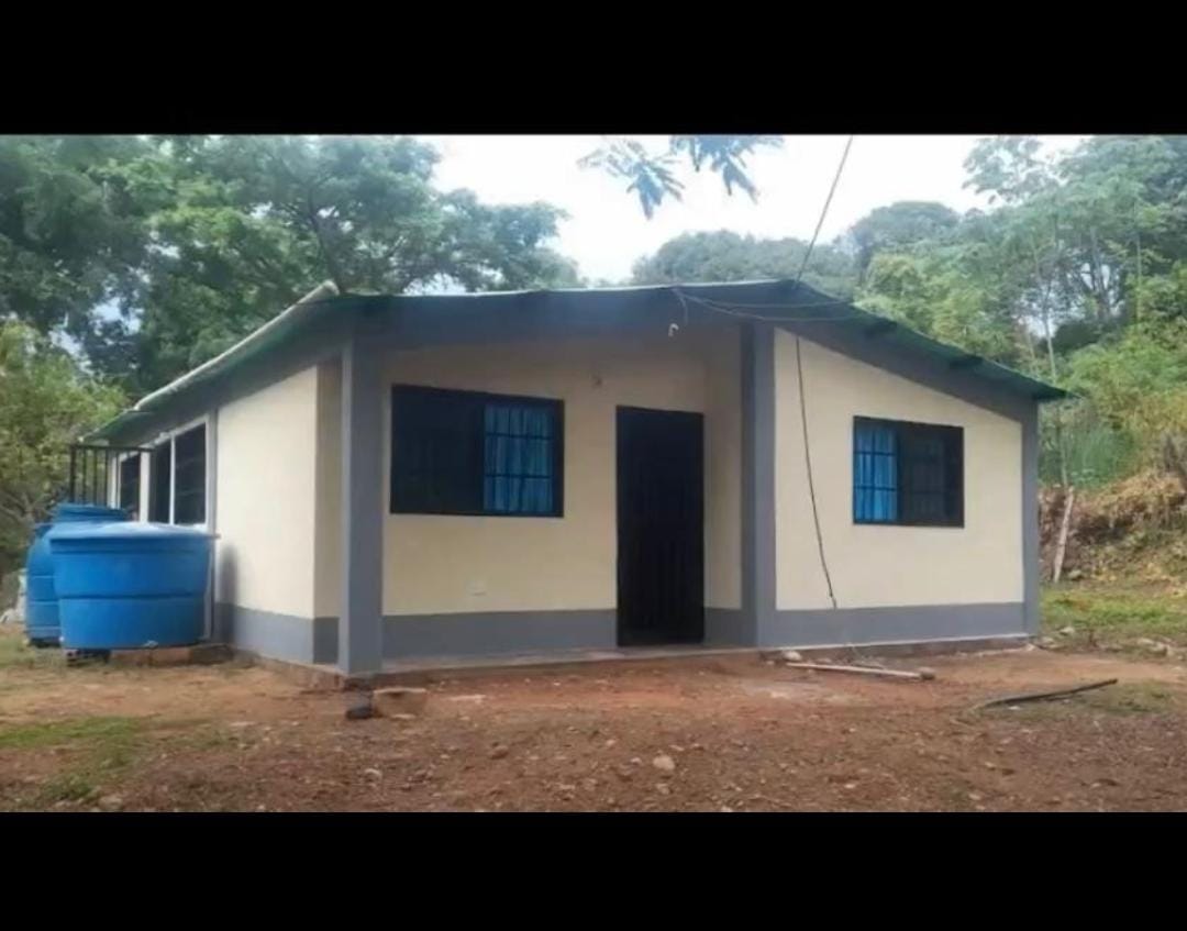 En Venta Casa con amplio terreno ubicada en Guanare, Sector Mesa Alta vía principal, Guanare, Portuguesa, Venezuela - Imagen 31