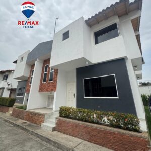 En Venta townhouse ubicado en la Urbanización Terrazas del Country, Sector Colinas de Curazao, Guanare, Portuguesa, Venezuela