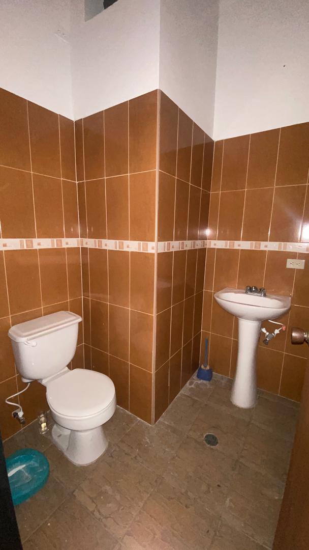 En Alquiler Consultorio ubicado en Guanare, Carrera 5ta, Centro Empresarial Plaza Real, Nro. 6, Guanare, Portuguesa, Venezuela - Imagen 14