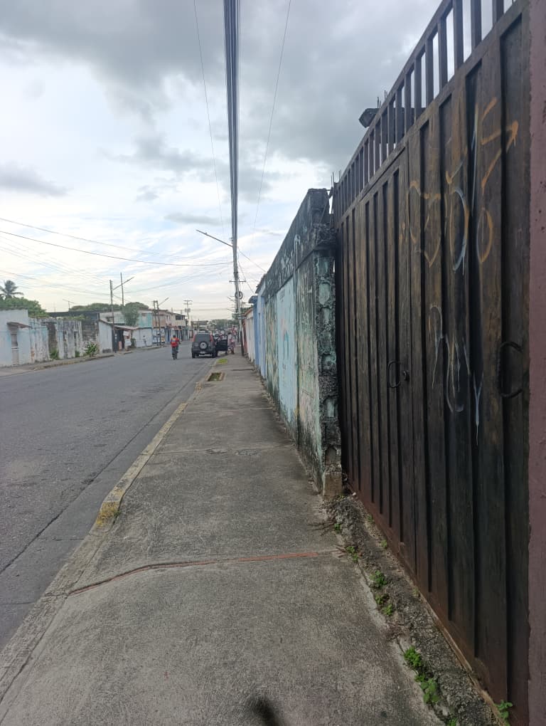 En Venta Terreno con bienhechurías ubicado en Guanare, pleno corredor vial, Calle 7 entre Carreras 13 y 14, Guanare, Portuguesa, Venezuela - Imagen 12