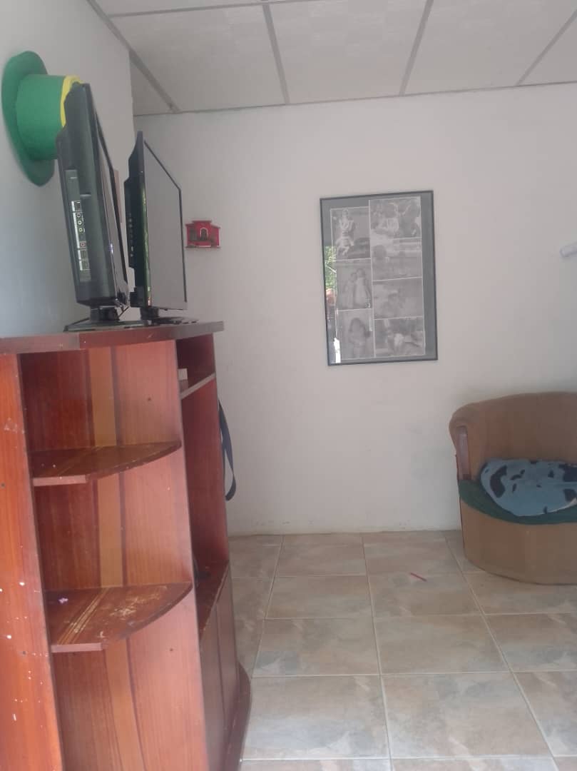 En Venta Casa ubicada en Guanare, Sector Los Proceres, Urb. Luisa Cáceres de Arismendi, Calle 4, Guanare, Portuguesa, Venezuela. - Imagen 3