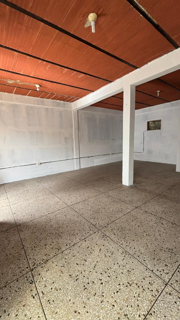 En Alquiler Local Comercial ubicado en Guanare, calle 15, entre carreras 11 y 12, sector El Cementerio, Guanare, Portuguesa, Venezuela - Imagen 7