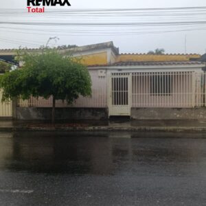 En Venta Casa con amplio Terreno en zona comercial, pleno Corredor Vial, Guanare, entre Carreras 12 y 13, Guanare, Portuguesa, Venezuela