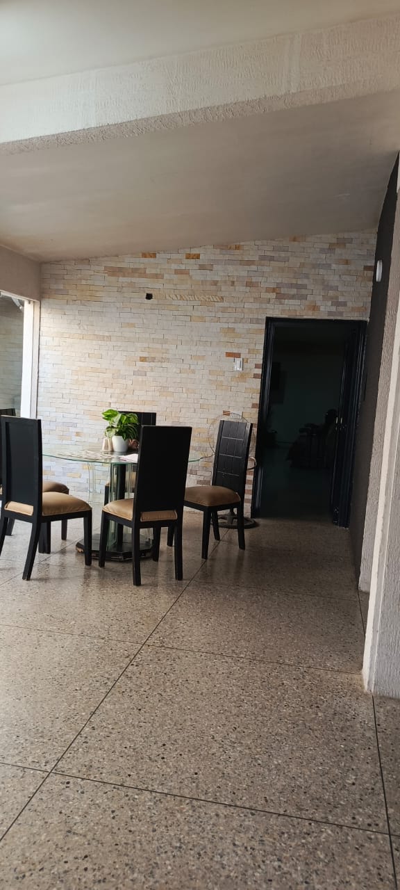 En Venta Hermosa Casa Quinta de dos plantas con Caney ubicada en Guanare, Sector Quebrada de la Virgen, Av. Principal vía al Santuario, Sector La Mora, Guanare, Portuguesa, Venezuela - Imagen 7