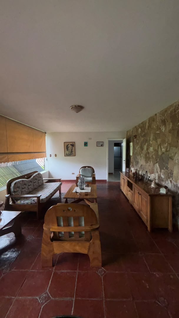 En Venta dos Casas con amplia parcela de terreno ubicadas en el Sector La Colonia, parte alta, Guanare, Portuguesa, Venezuela - Imagen 10
