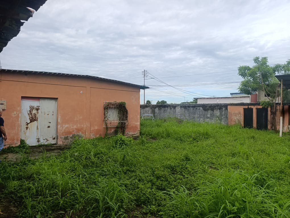 En Venta Terreno con Bienhechurías ubicado en La Comunidad Vieja, Callejón 3, esquina de la calle Carabobo, Guanare, Portuguesa, Venezuela - Imagen 7