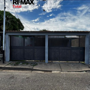 En Venta Casa ubicada en Guanare, Sector La Arenosa, Carrera 14 entre Calles 13 y 14, Guanare, Portuguesa, Venezuela.