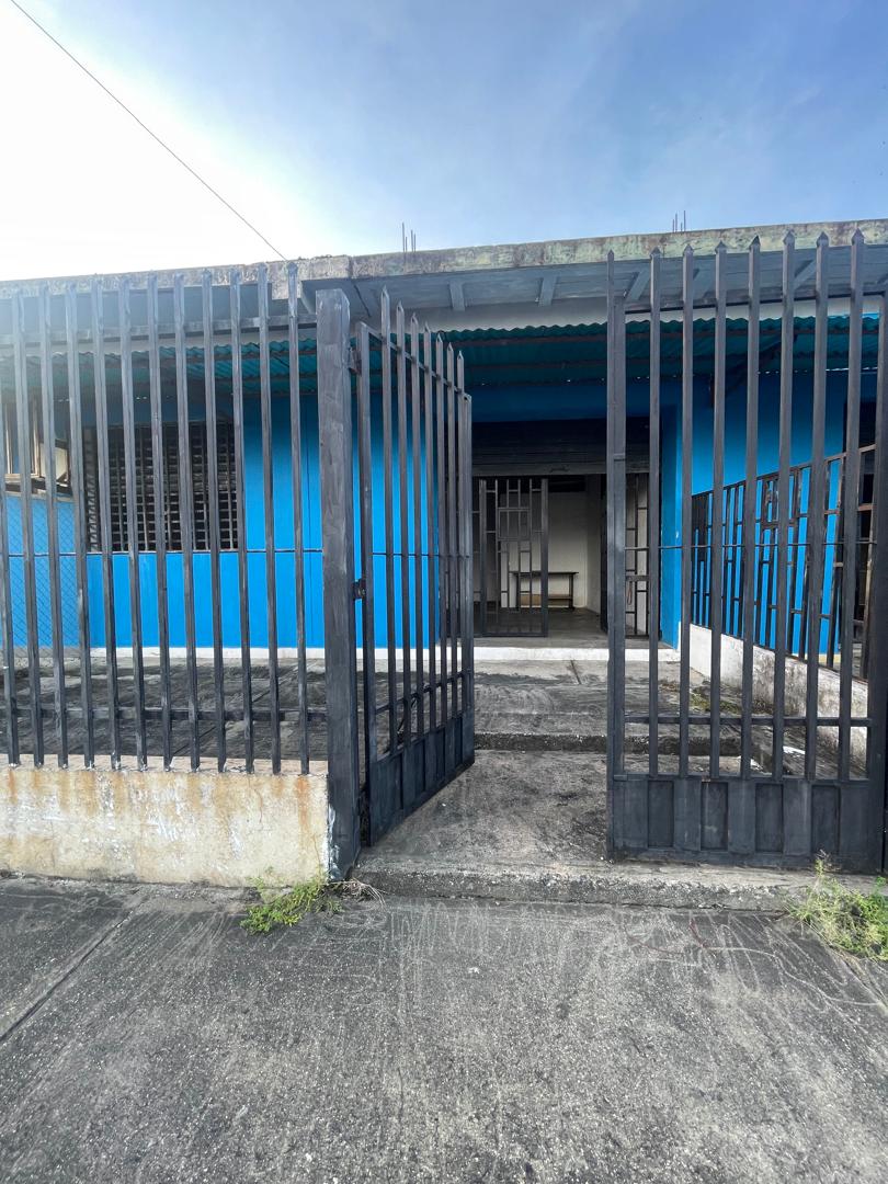 En Alquiler Local Comercial ubicado en Guanare, Sector Maturín, Carrera 12, Calle 4, Guanare, Portuguesa, Venezuela. - Imagen 4